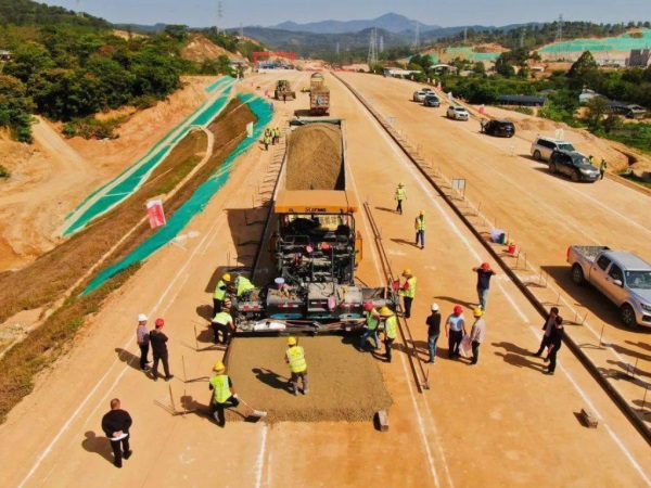 锡林郭勒盟高速公路
